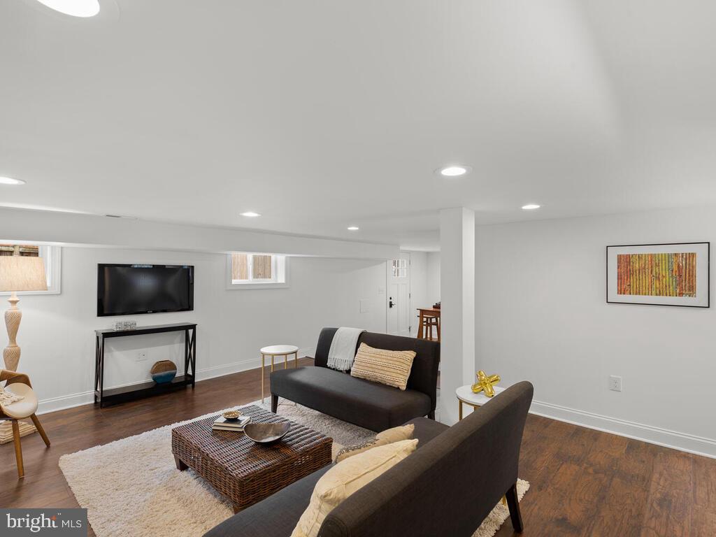 802 Easley Street Silver Spring, MD 20910 - Photo 39 of 51 Gallery Image 39