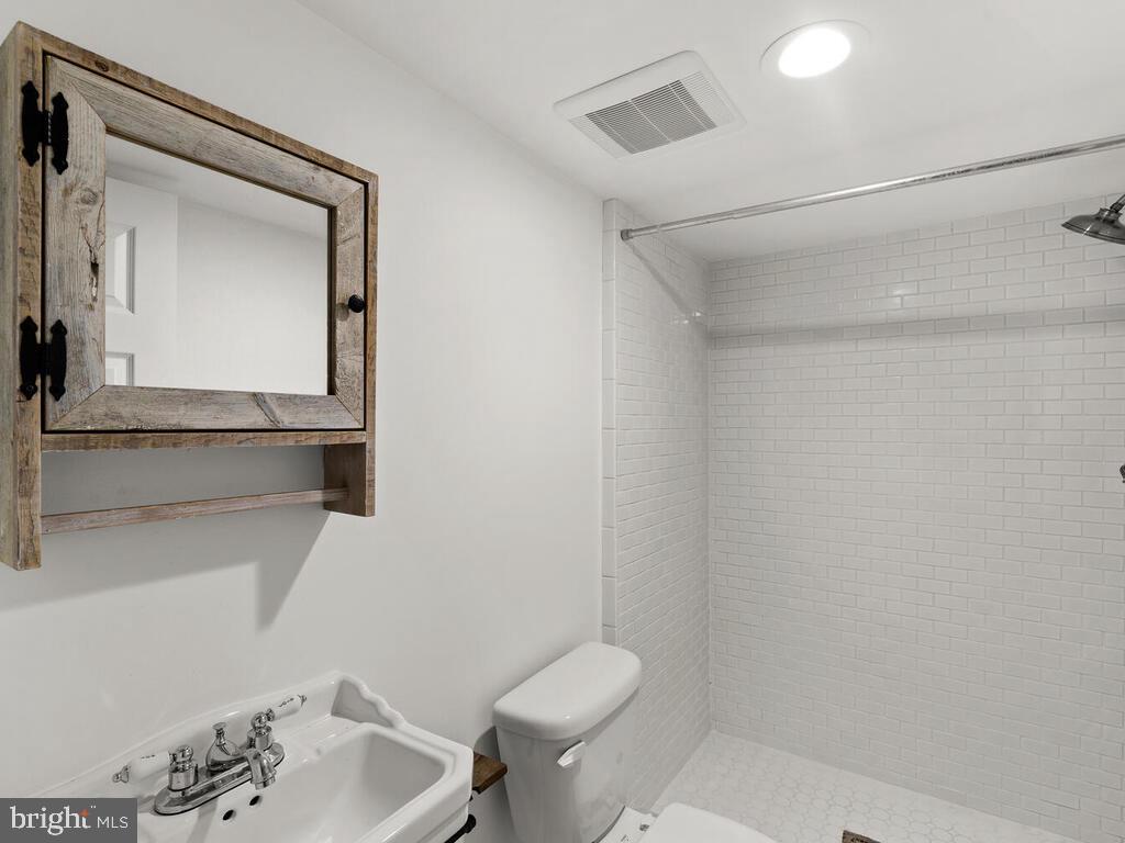 802 Easley Street Silver Spring, MD 20910 - Photo 44 of 51 Gallery Image 44