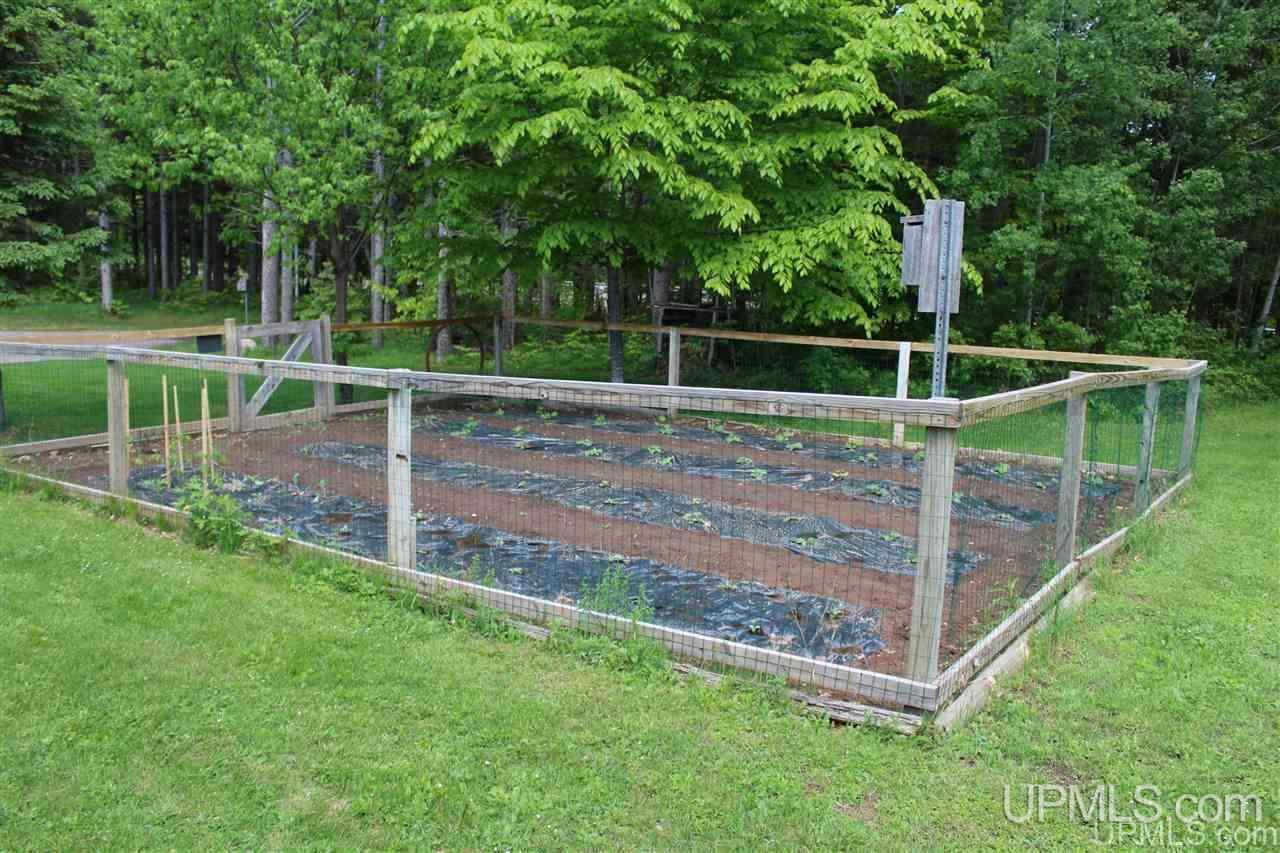 N7151 Connors Road Munising, MI 49862 - Photo 38 of 41