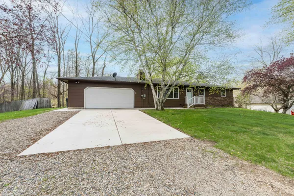 $338,000 | 22977 Grandeur Avenue, Mattawan, MI 49071