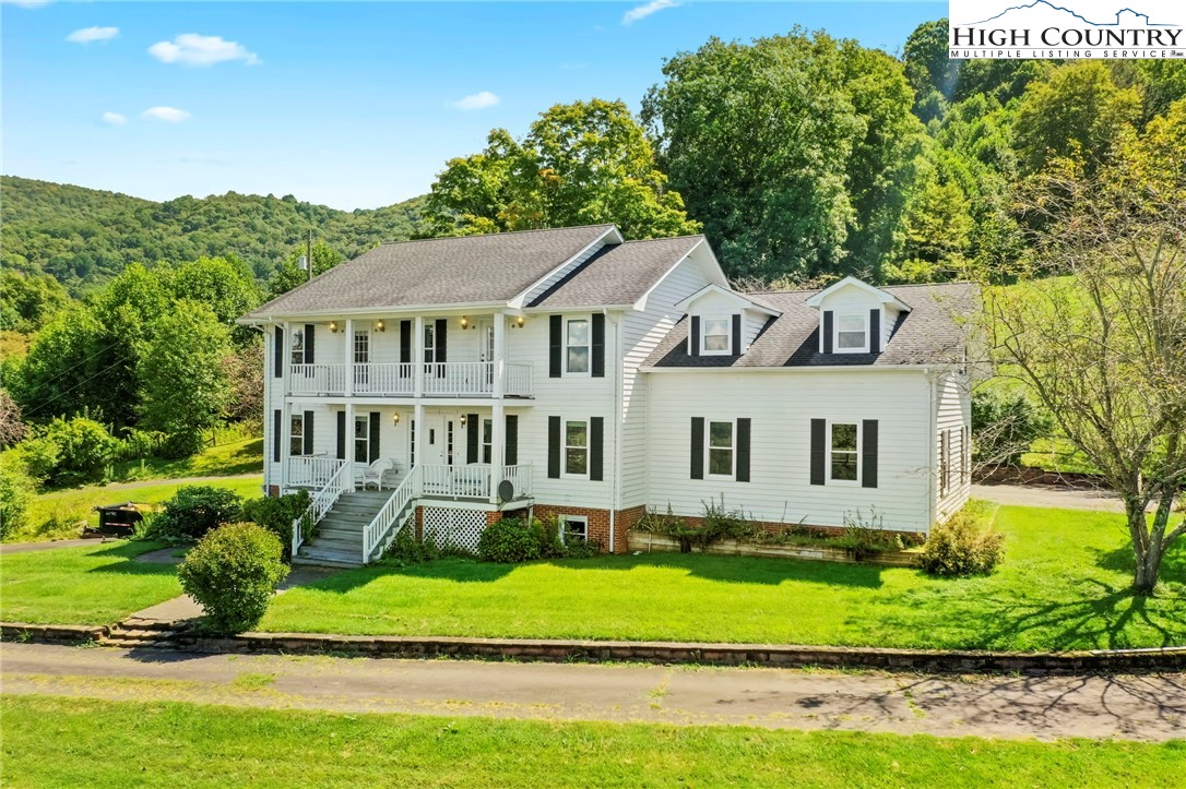 840 Ed Williams Road Vilas, NC 28692 - Photo 2 of 50