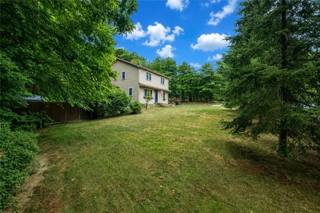 20 Whipple Road Smithfield, RI 02917 - Photo 3 of 27