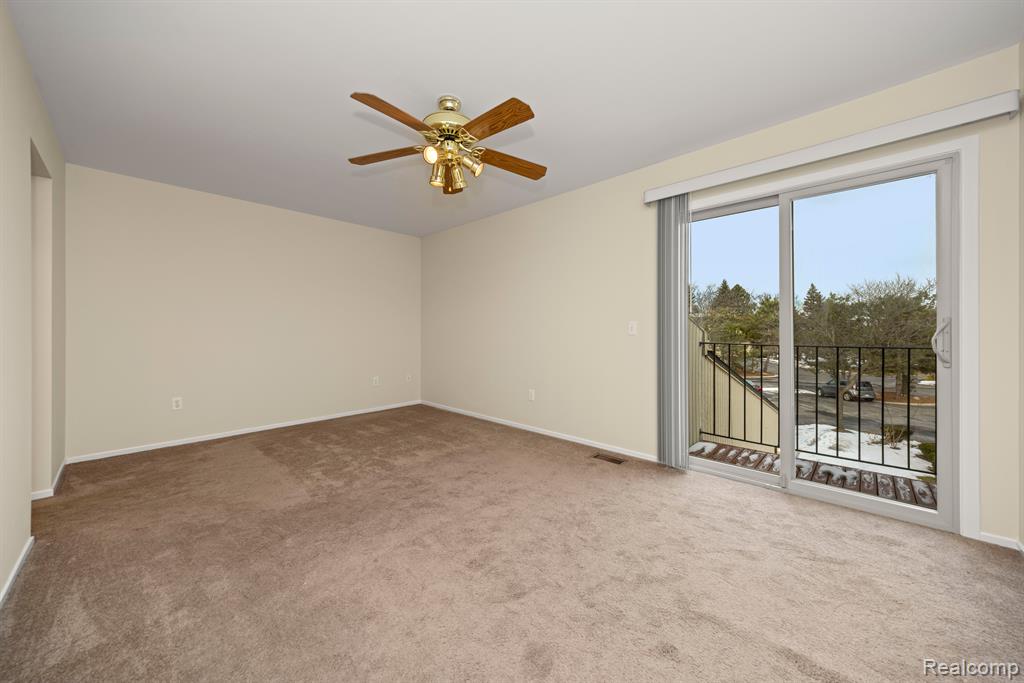 39449 Country Lane Novi, MI 48375 - Photo 17 of 29