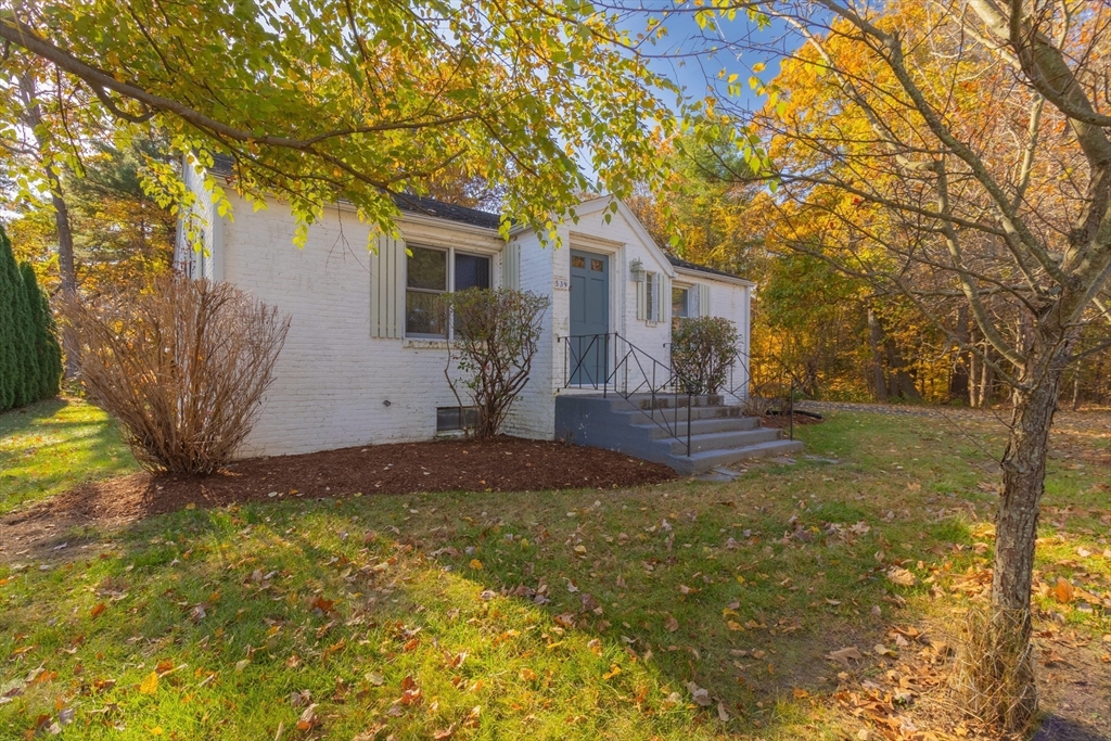 539 Amherst Road Granby, MA 01033 - Photo 3 of 38 Gallery Image 3