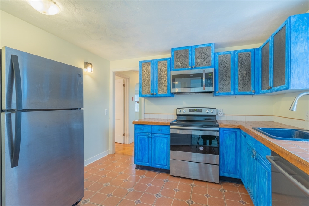 539 Amherst Road Granby, MA 01033 - Photo 7 of 38 Gallery Image 7