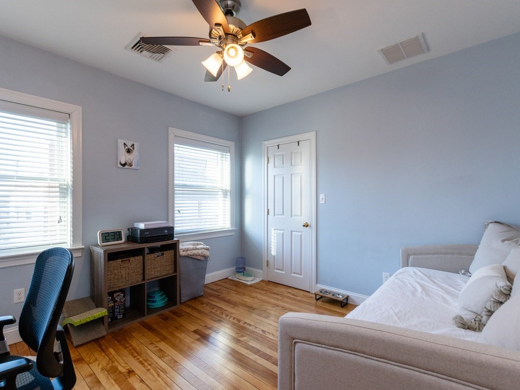 31-33 College Hill Road Somerville, MA 02144 - Photo 10 of 38