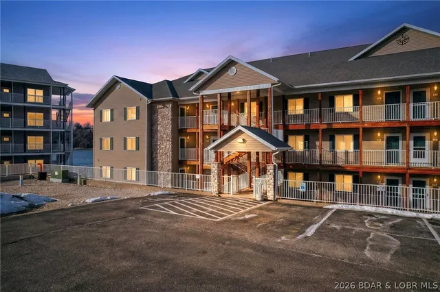 $425,000 | 255 Plaza Beach Drive, Unit 3A, Camdenton, MO 65020