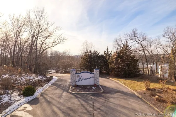 $425,000 | 255 Plaza Beach Drive, Unit 3A, Camdenton, MO 65020