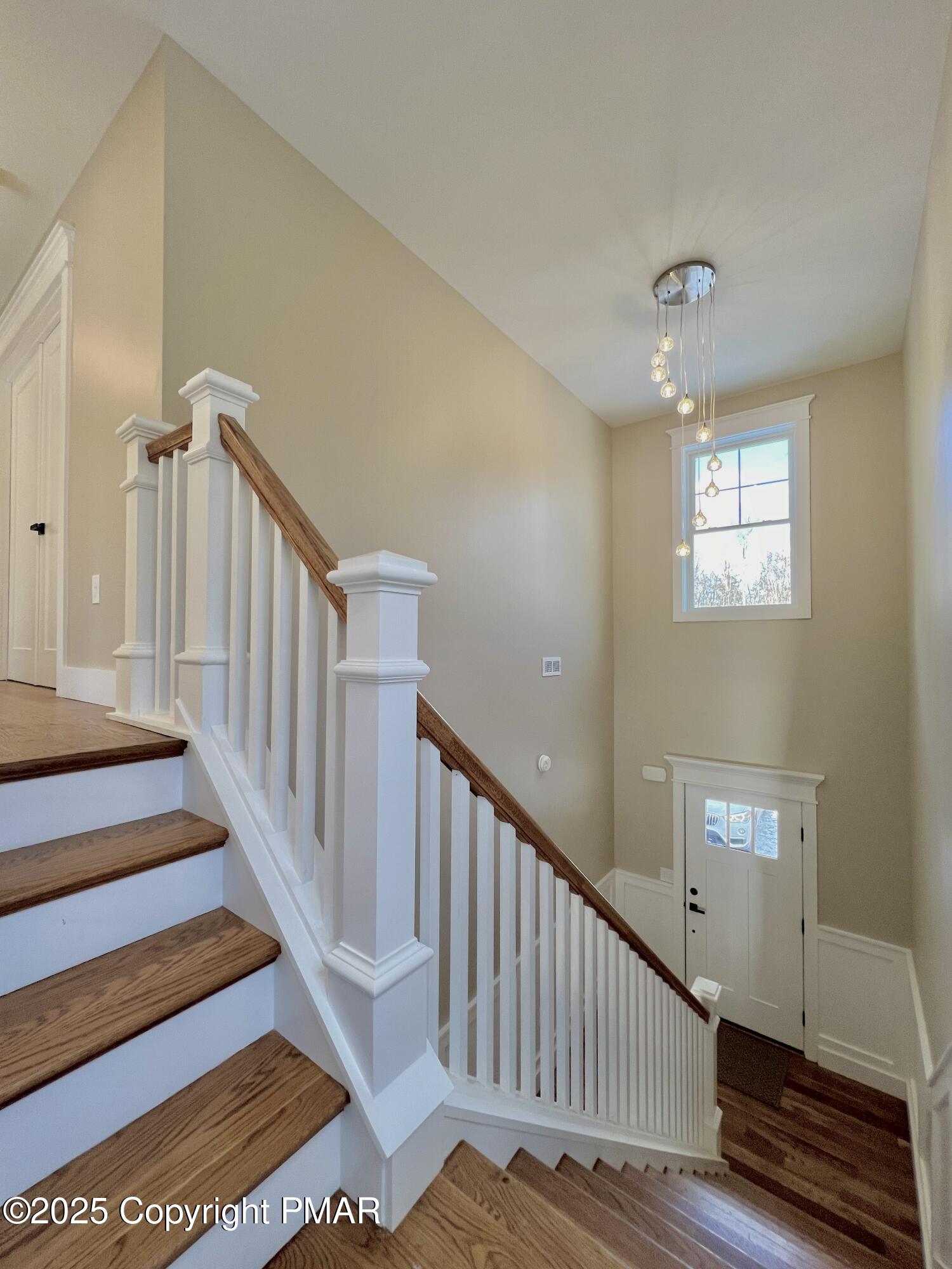 253 Hawthorn Lane Kunkletown, PA 18058 - Photo 19 of 39 a view of entryway