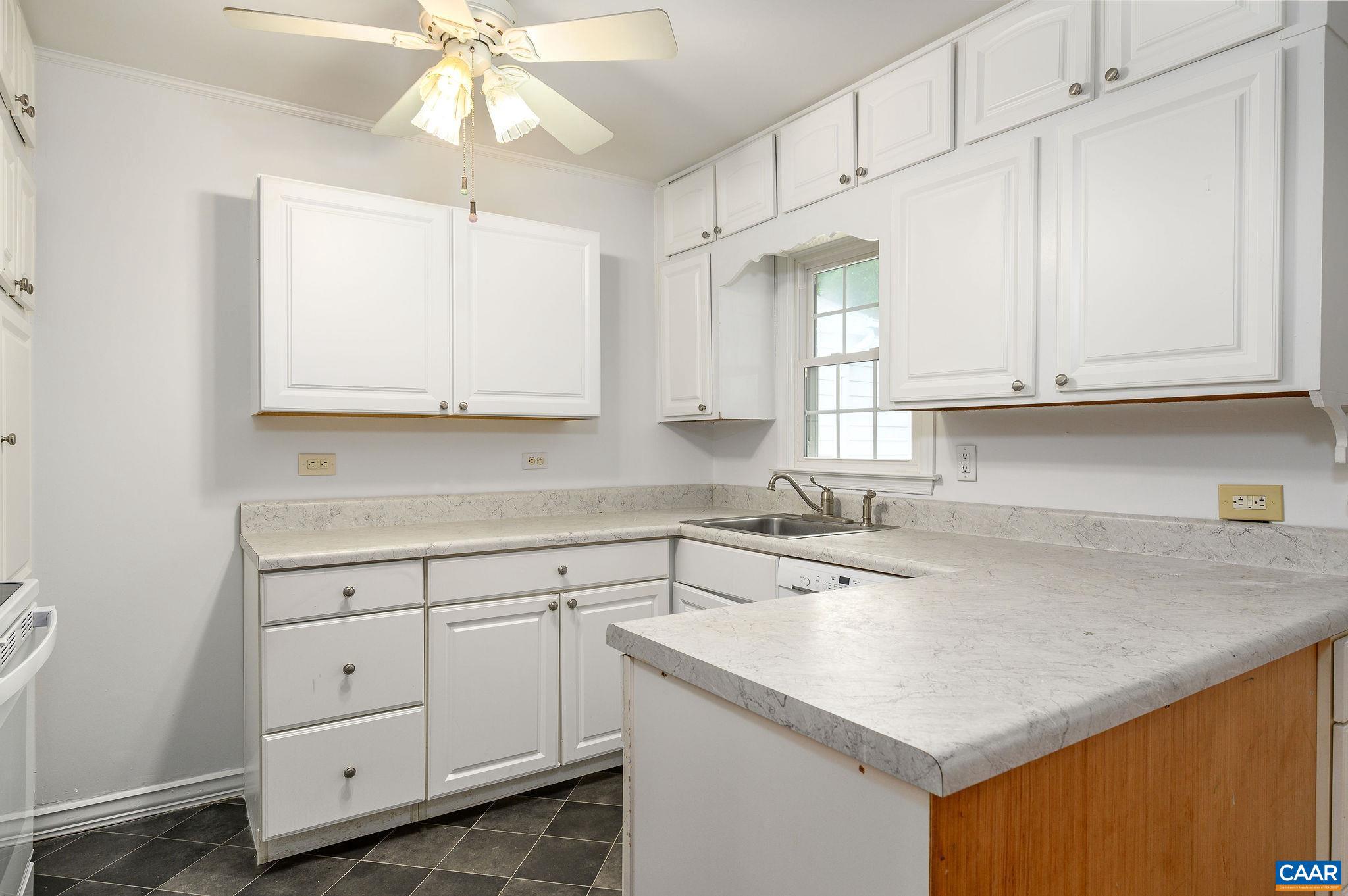 2806 Brookmere Road Charlottesville, VA 22901 - Photo 7 of 27
