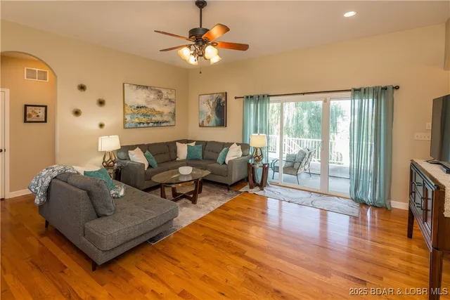 $442,500 | 226 Pioneer Trail Drive, Jefferson City, MO 65109