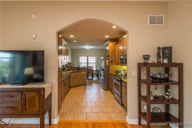 $442,500 | 226 Pioneer Trail Drive, Jefferson City, MO 65109