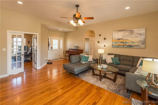 $442,500 | 226 Pioneer Trail Drive, Jefferson City, MO 65109