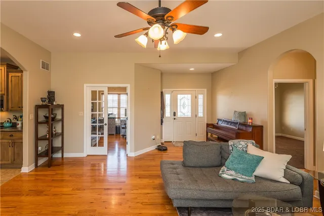 $442,500 | 226 Pioneer Trail Drive, Jefferson City, MO 65109