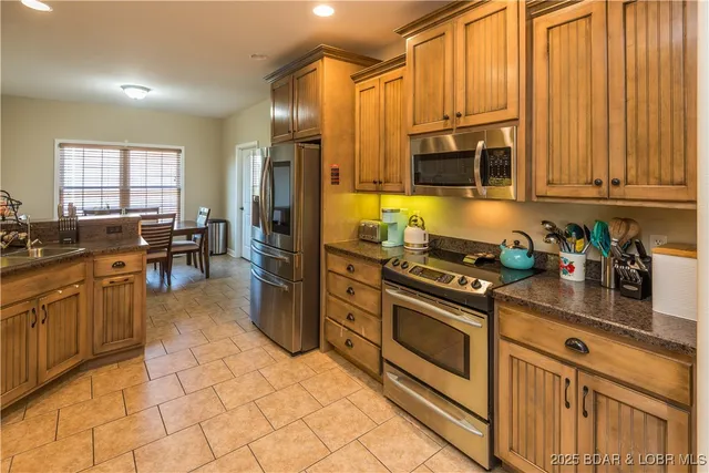 $442,500 | 226 Pioneer Trail Drive, Jefferson City, MO 65109