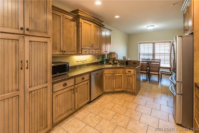 $442,500 | 226 Pioneer Trail Drive, Jefferson City, MO 65109