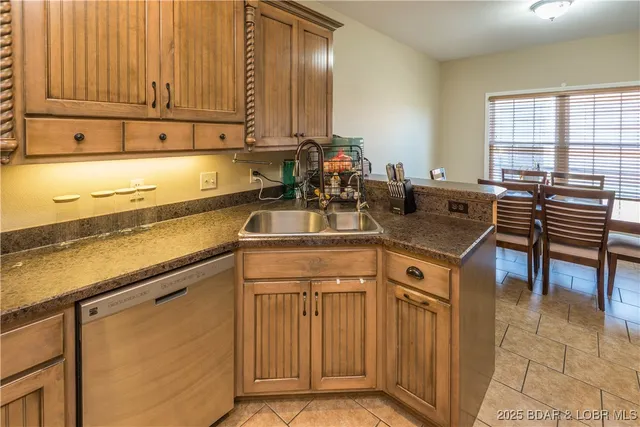 $442,500 | 226 Pioneer Trail Drive, Jefferson City, MO 65109