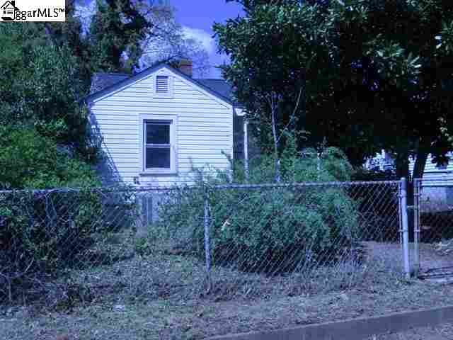 29 Loop Street Greenville, SC 29609 - Photo 1 of 7 Gallery Image 1