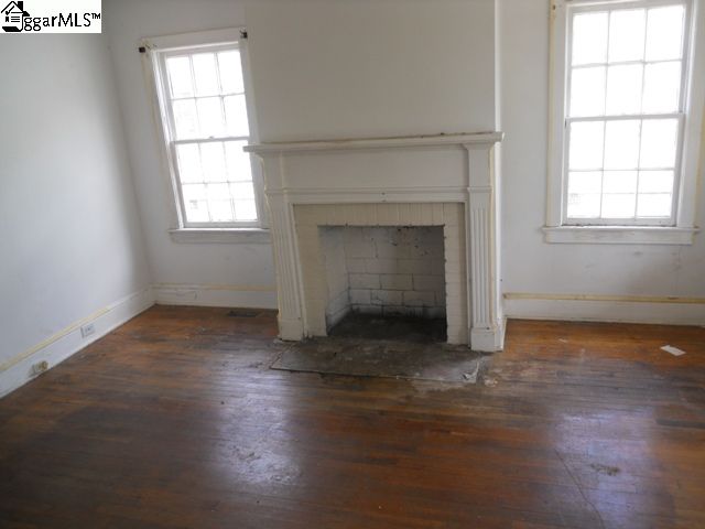 29 Loop Street Greenville, SC 29609 - Photo 6 of 7 Gallery Image 6