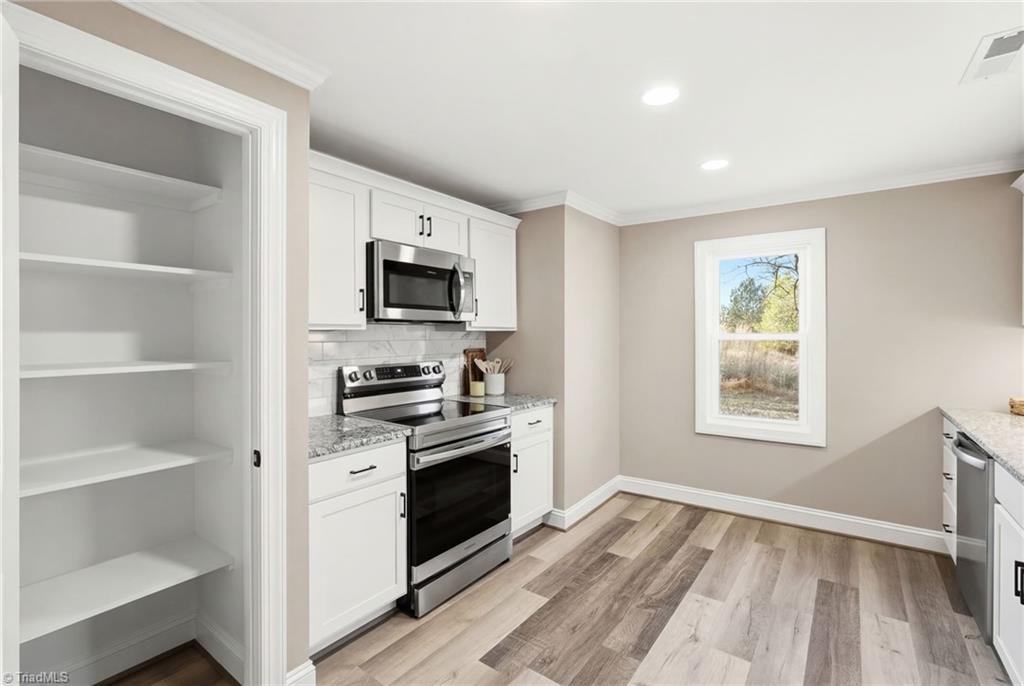 585 K Fork Road Madison, NC 27025 - Photo 15 of 35