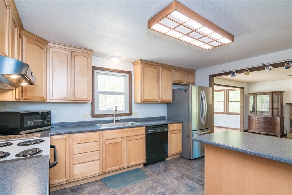 34 Allen Road Belchertown, MA 01007 - Photo 12 of 42 Gallery Image 12