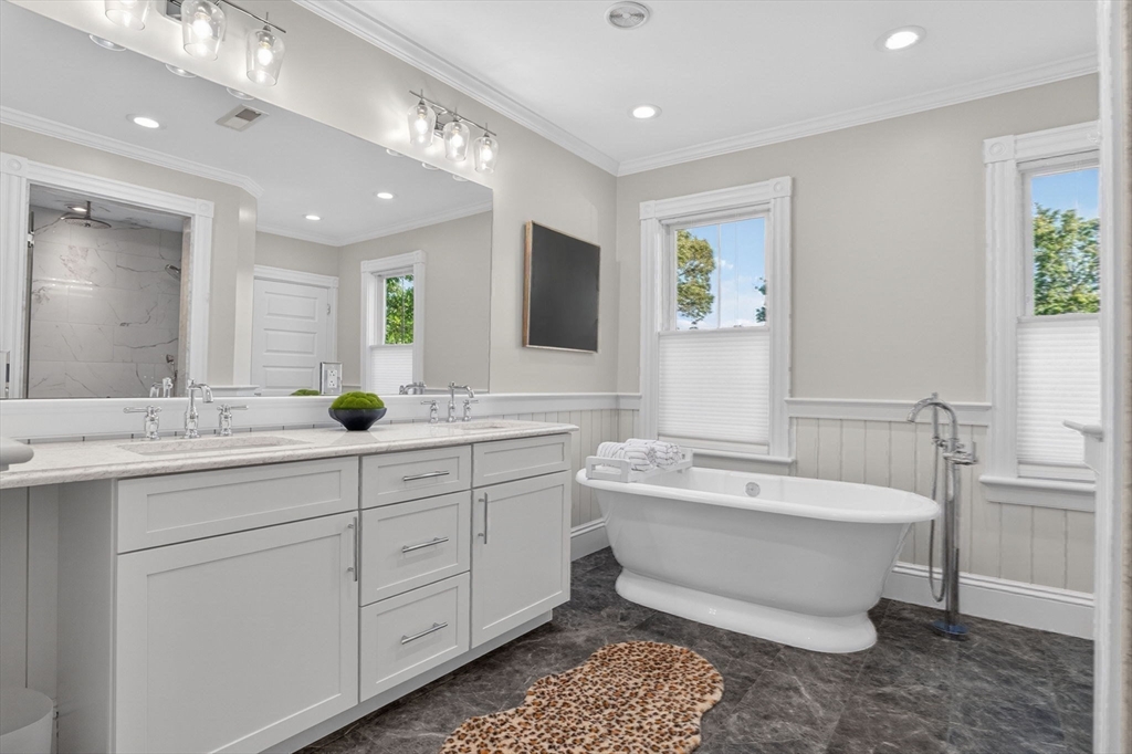 33 Linden Street Wellesley, MA 02482 - Photo 21 of 32