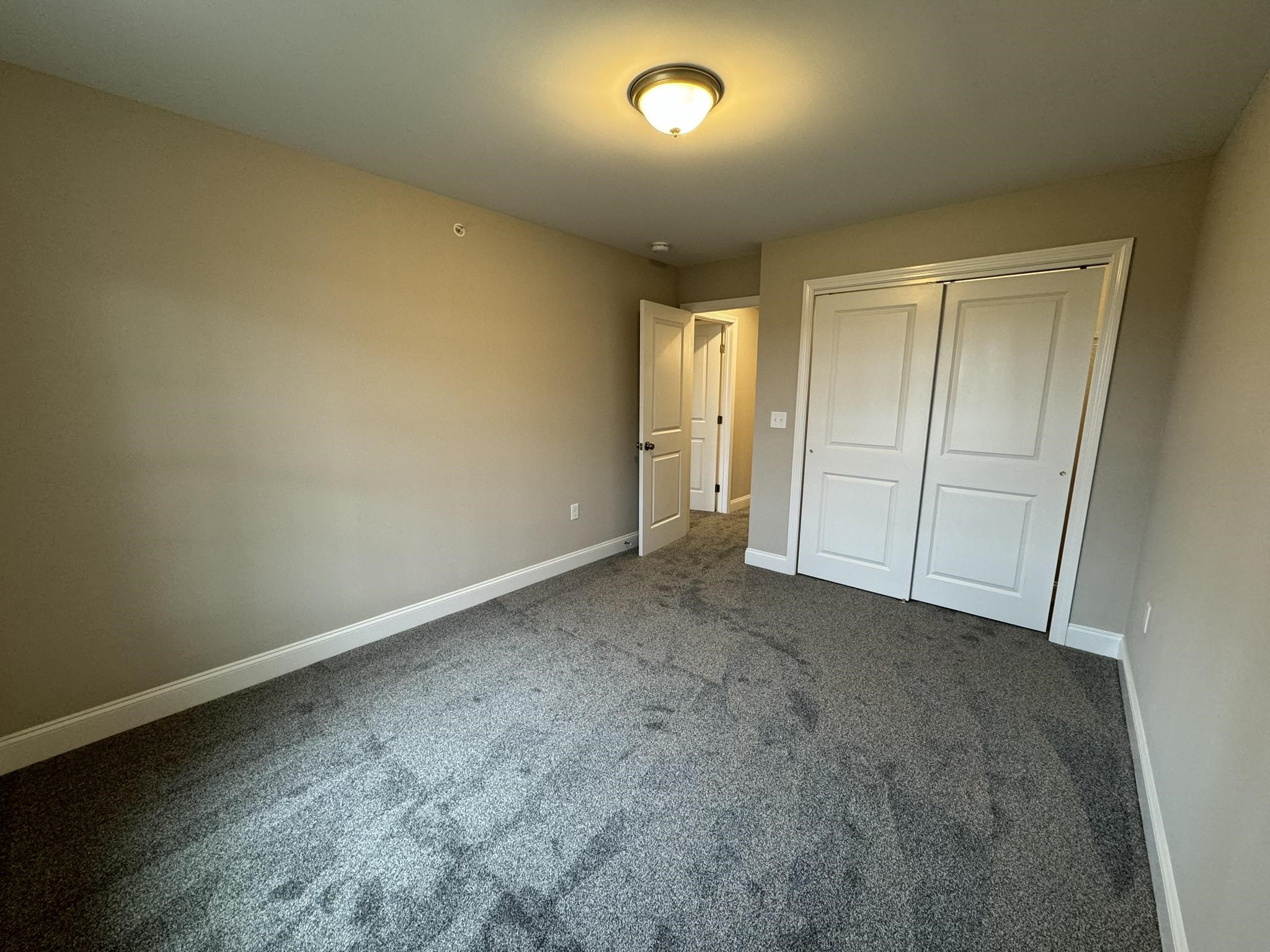 108 Mammoth Road, Unit B Hooksett, NH 03106 - Photo 20 of 25