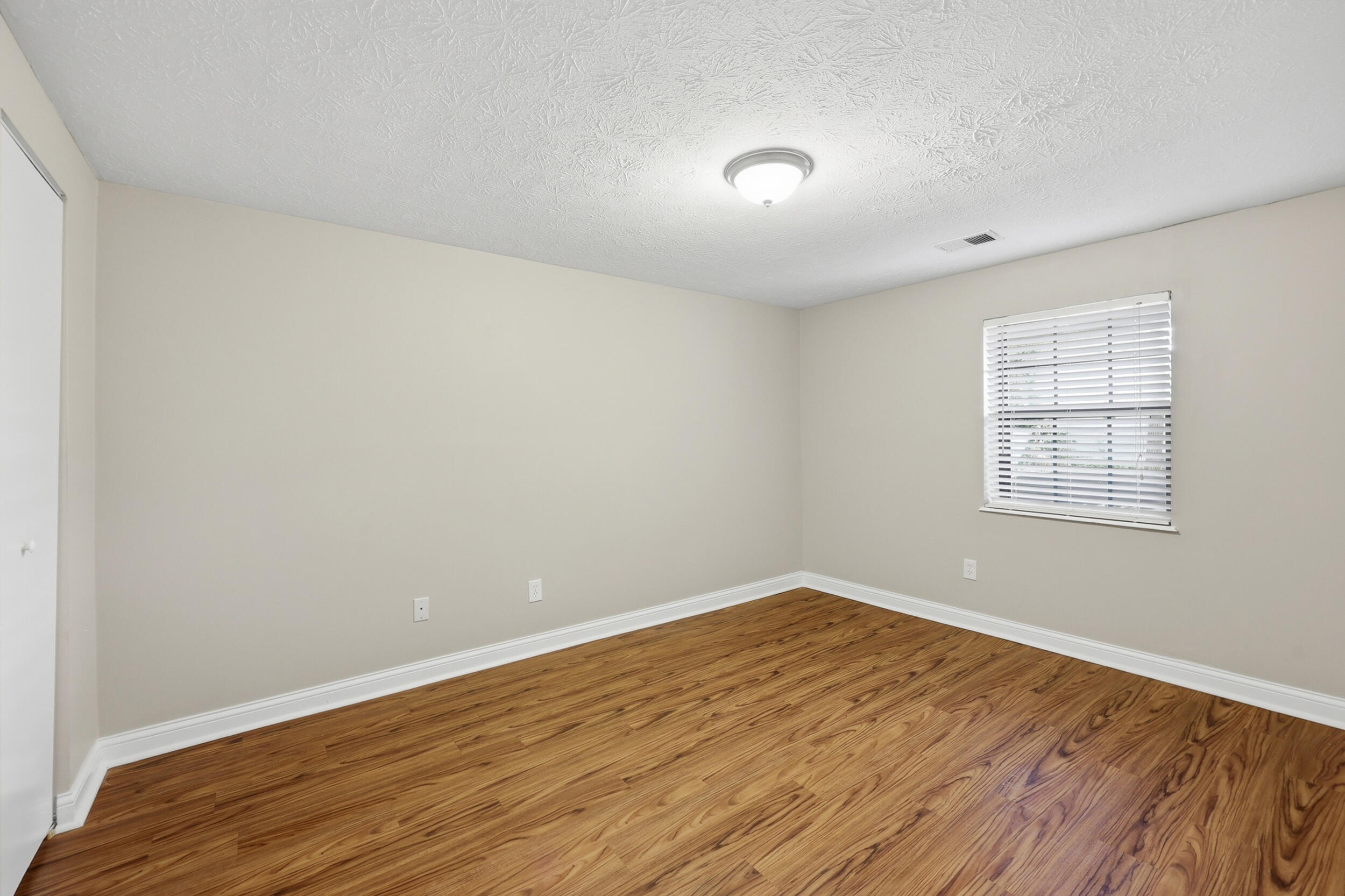 726 Spring Meadows Drive Lexington, KY 40504 - Photo 16 of 24 img_7906
