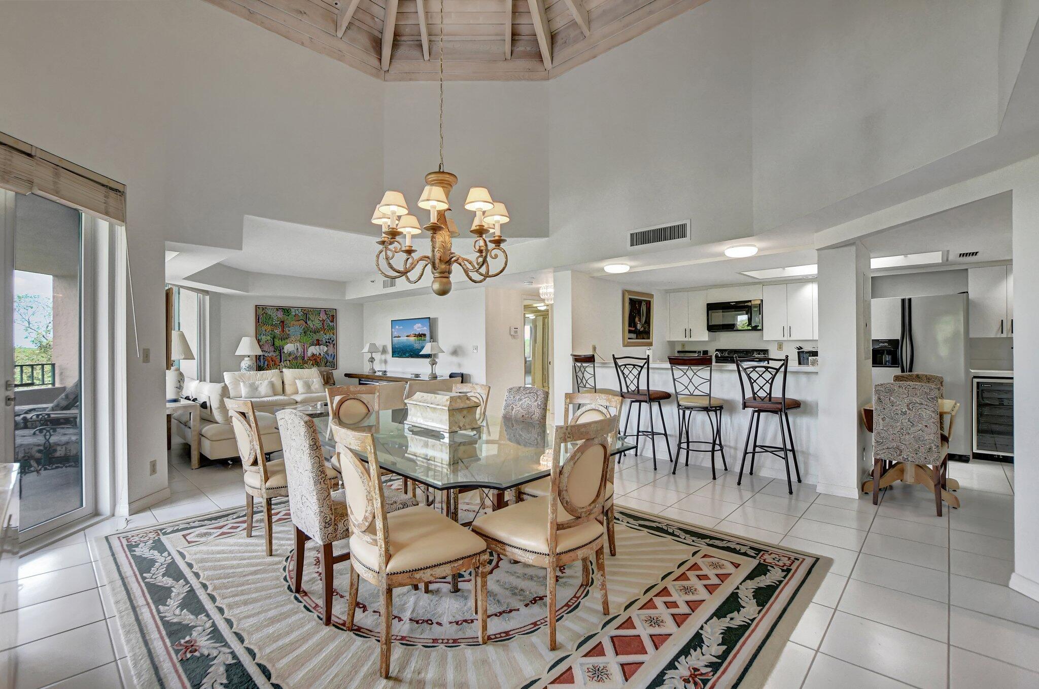 100 Southeast 5th Avenue, Unit 504 Boca Raton, FL 33432 - Photo 12 of 59 Dining/Kitchen