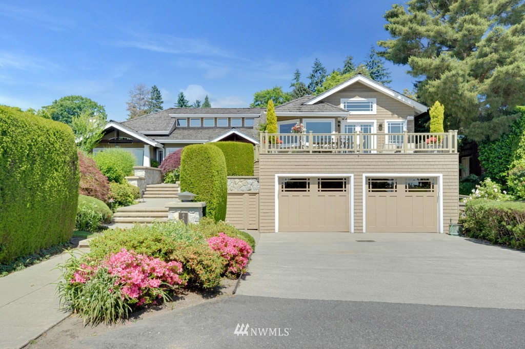 8444 Midland Road Medina, WA 98039 - Photo 1 of 25 Gallery Image 1