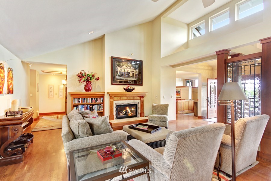 8444 Midland Road Medina, WA 98039 - Photo 3 of 25 Gallery Image 3