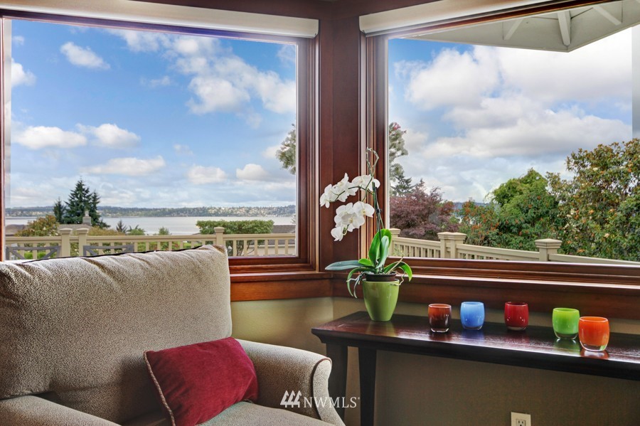 8444 Midland Road Medina, WA 98039 - Photo 7 of 25 Gallery Image 7