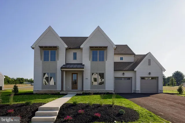 $884,900 | 840 Wheatfield Lane, Lebanon, PA 17042