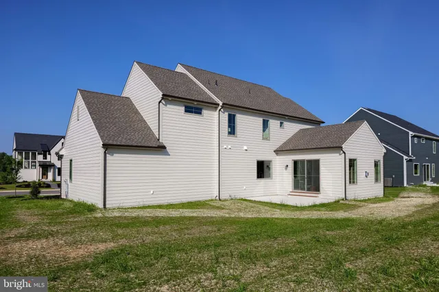 $884,900 | 840 Wheatfield Lane, Lebanon, PA 17042