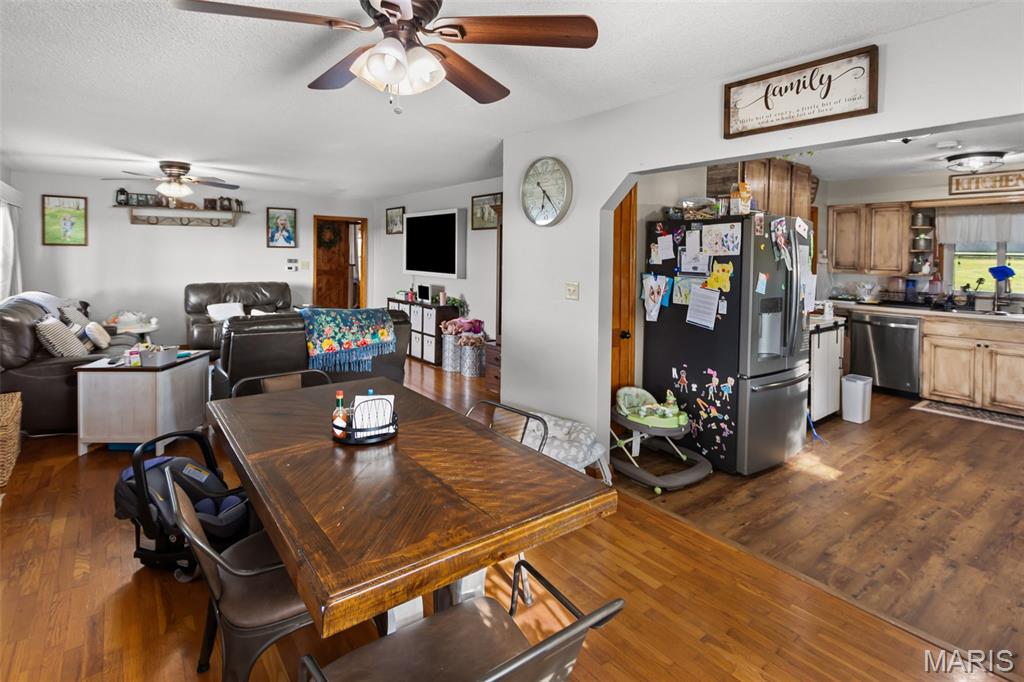 44709 Spring Creek Road Pearl, IL 62361 - Photo 38 of 79