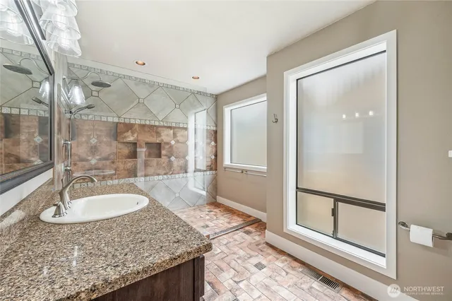 $659,900 | 8975 Icicle Road, Unit F, Leavenworth, WA 98826