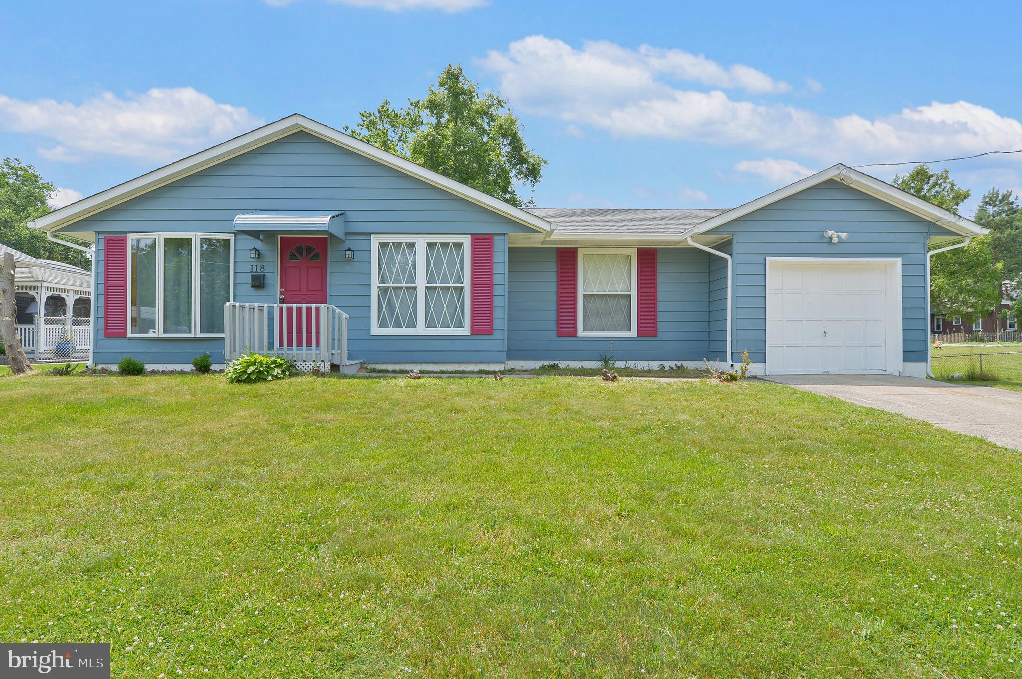 118 Princeton Road Clementon, NJ 08021 - Photo 1 of 28