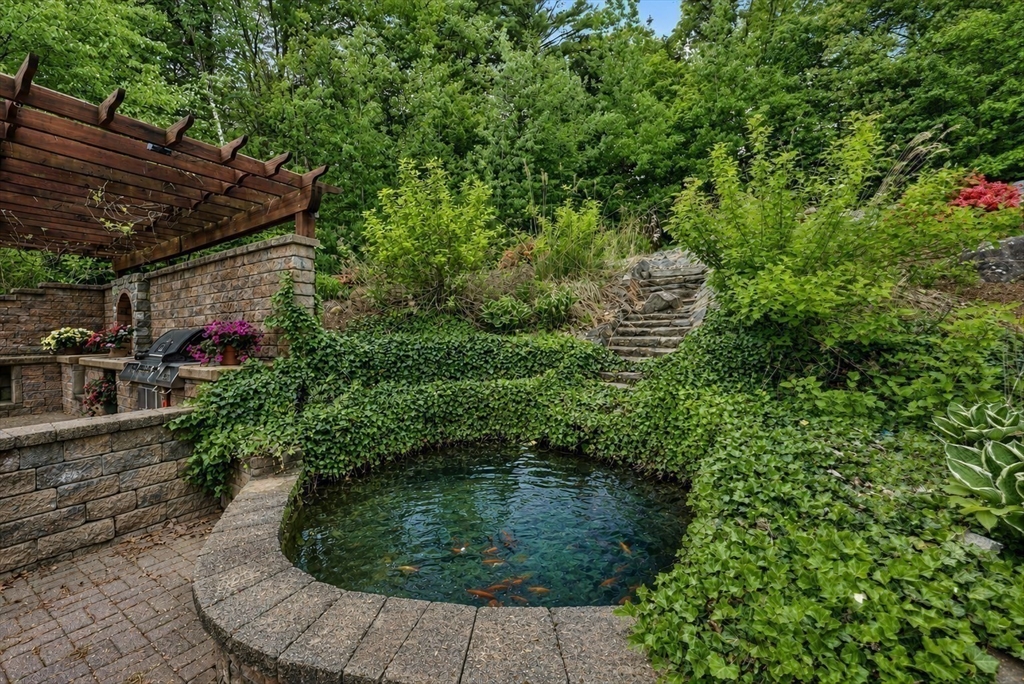 357 Westerly Circle Ludlow, MA 01056 - Photo 31 of 35