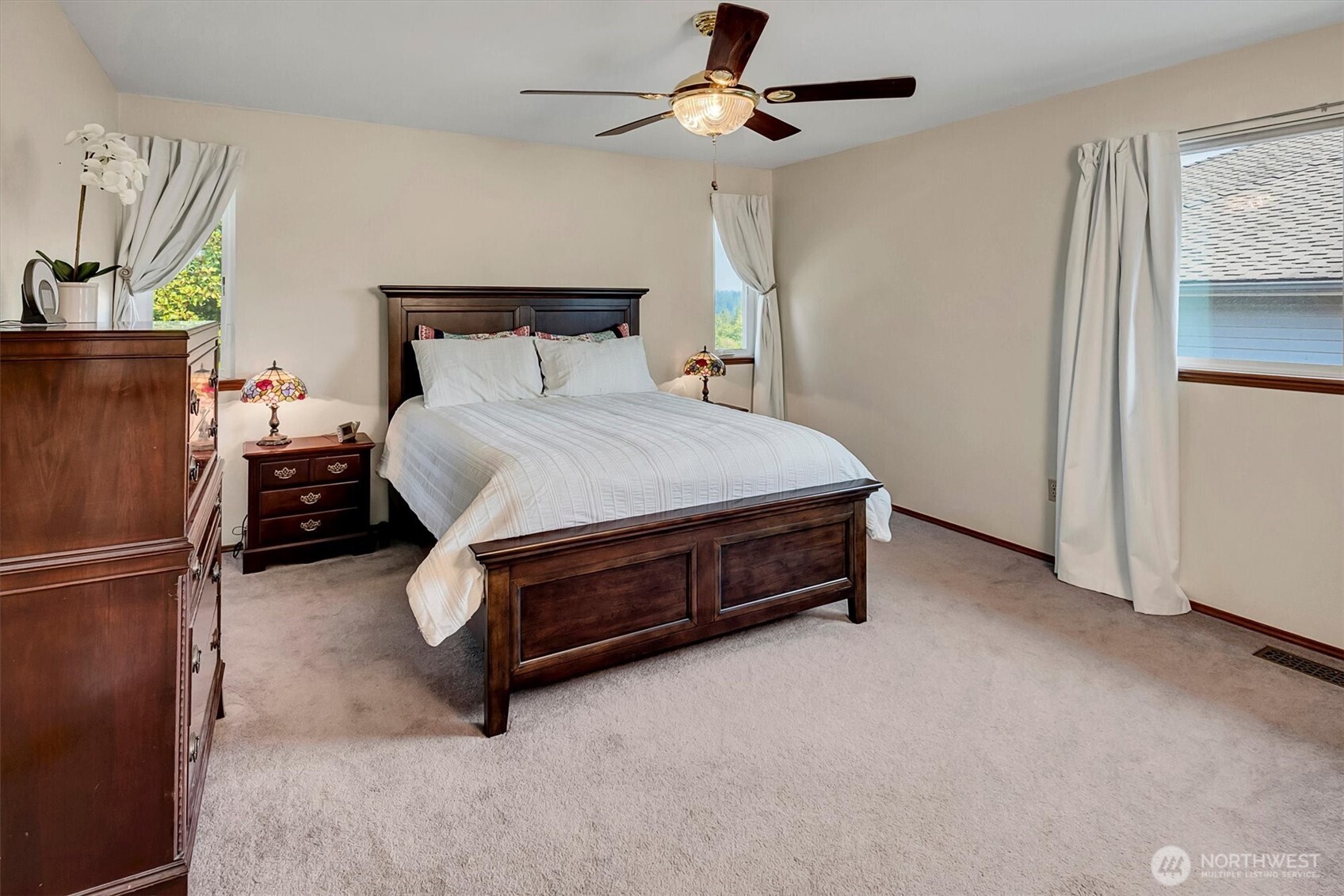 2403 238th Place Southeast Bothell, WA 98021 - Photo 13 of 28 Gallery Image 13