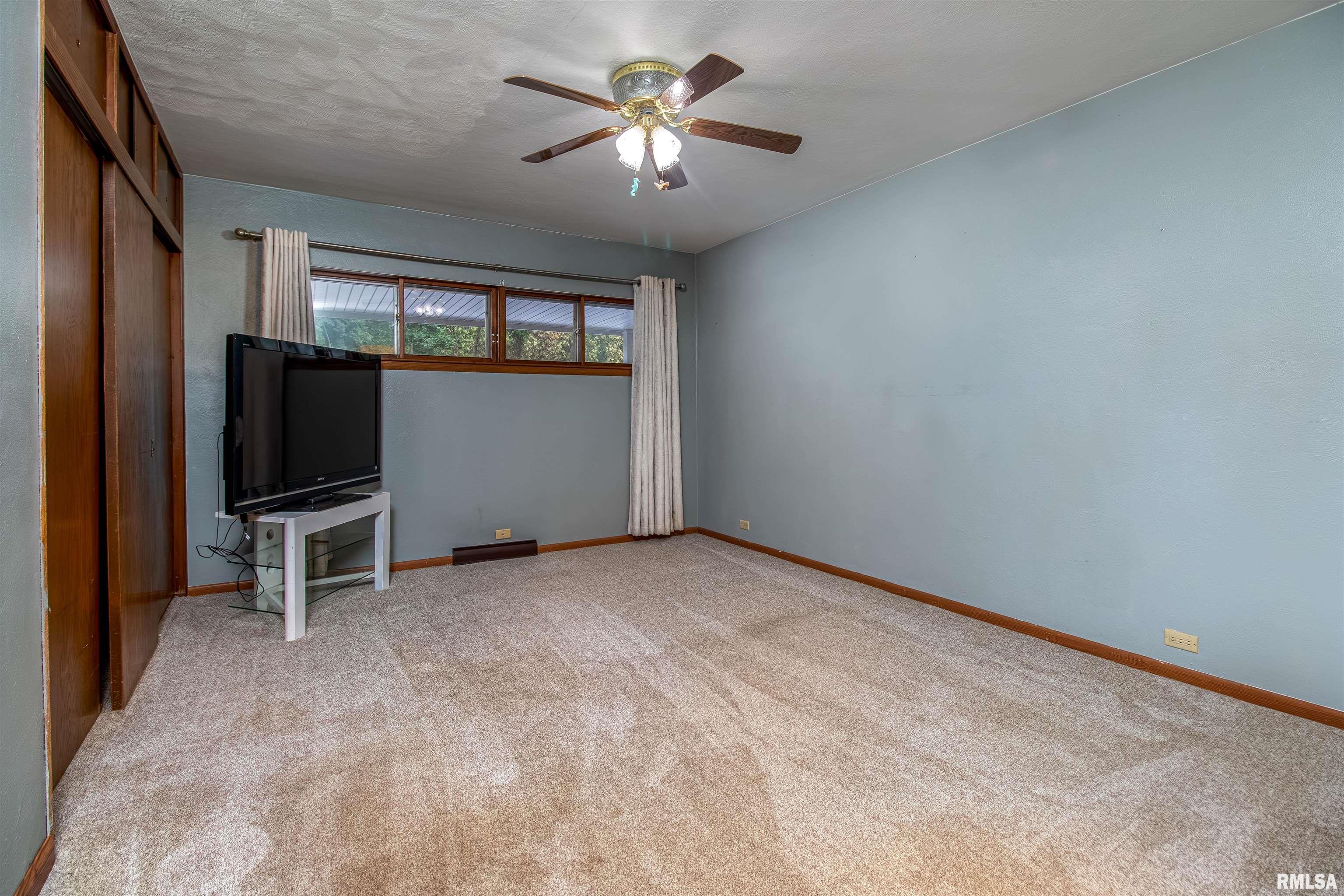 1104 Kimberly Road, Unit 906 Bettendorf, IA 52722 - Photo 9 of 20 Gallery Image 9