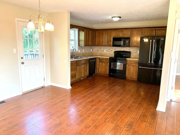 $1,425 | 3425 Foxrun Lane, Clarksville, TN 37042