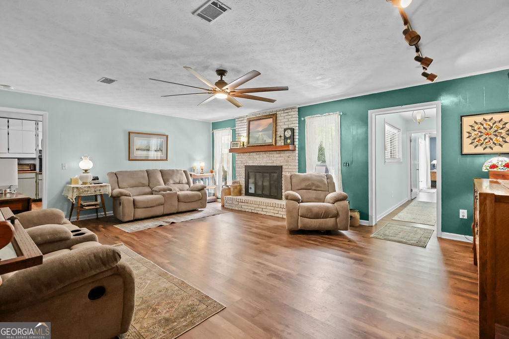 412 Pierce Street Jesup, GA 31545 - Photo 14 of 62