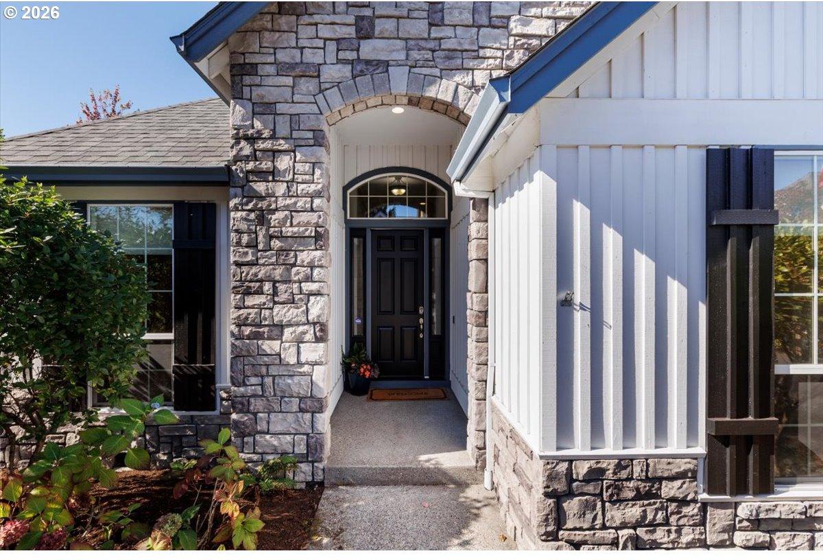 3756 Northwest Kaiser Road Portland, OR 97229 - Photo 5 of 43 Gallery Image 5