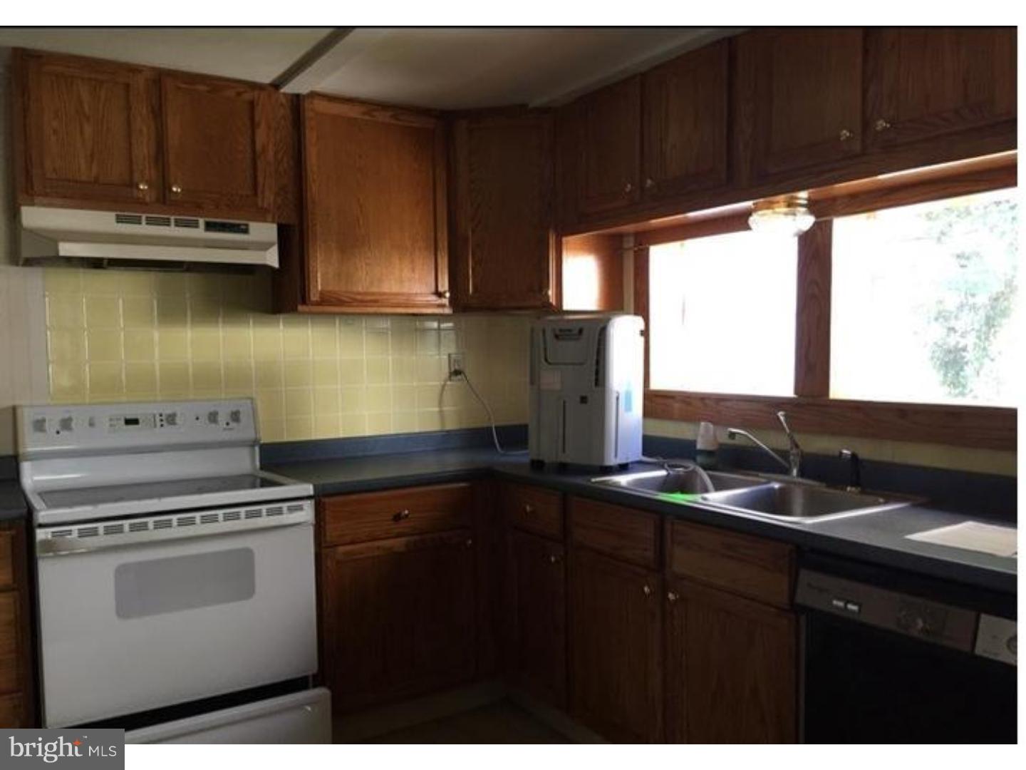 454 North Burlington Road Bridgeton, NJ 08302 - Photo 8 of 11 Gallery Image 8