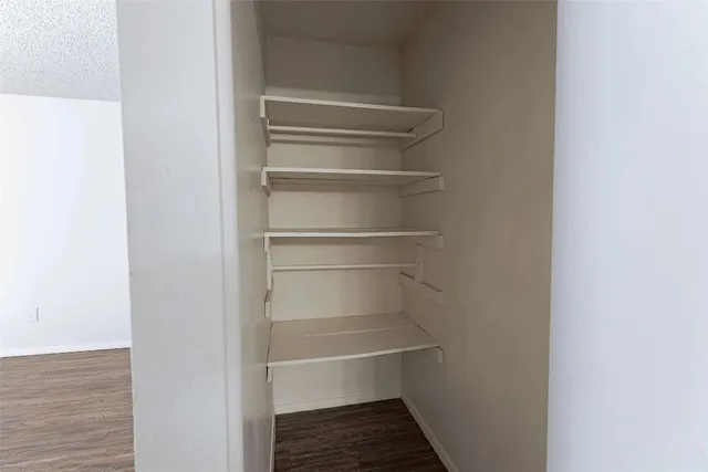 $989 | 3600 Greystone Drive, Unit 411, Austin, TX 78731