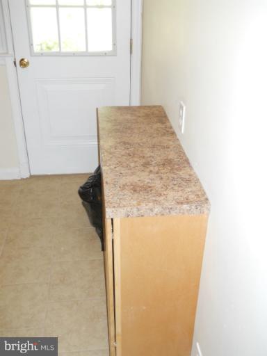 4332 Cedar Garden Road Baltimore, MD 21229 - Photo 15 of 27 Kitchen