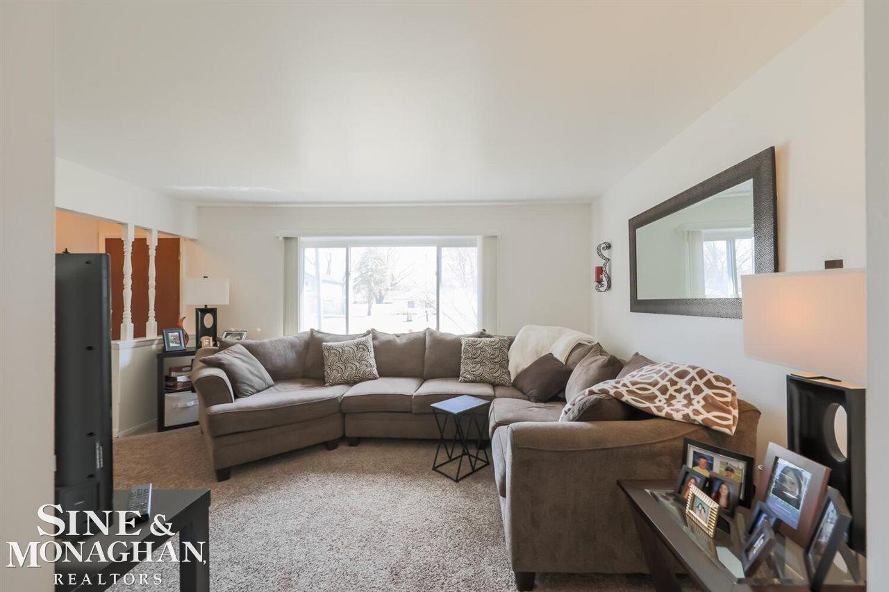 20720 Meier Road St. Clair Shores, MI 48081 - Photo 6 of 28
