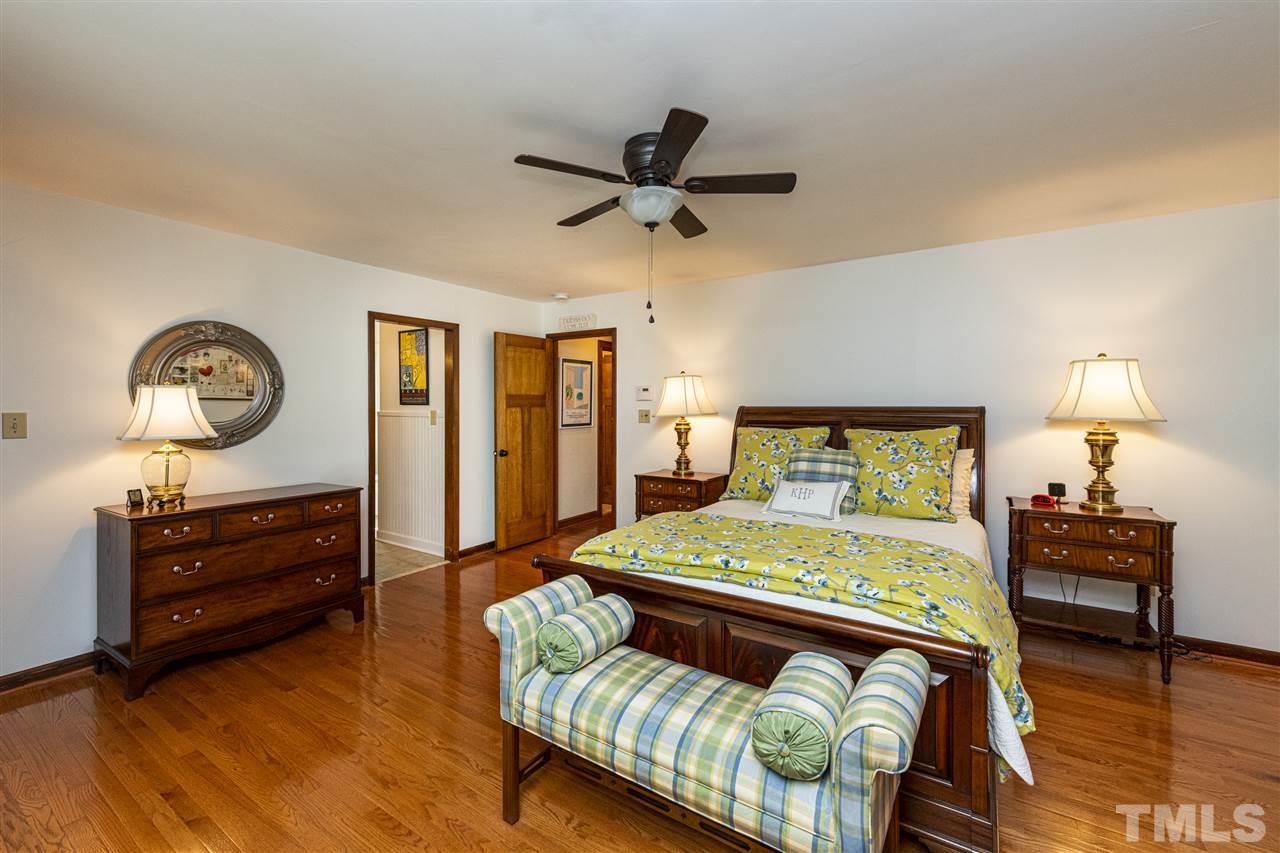 11300 Saddleview Court Raleigh, NC 27613 - Photo 17 of 30