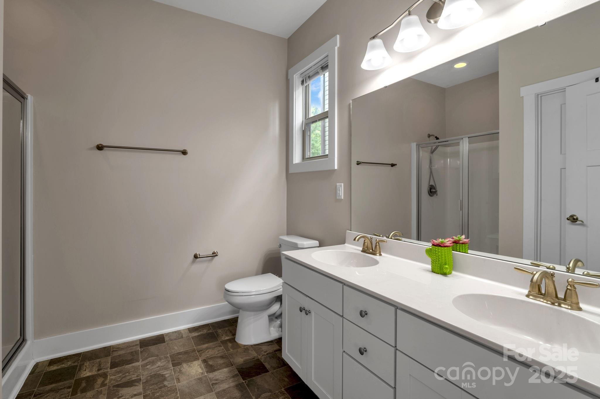 27 Mann Lane Fletcher, NC 28732 - Photo 14 of 25