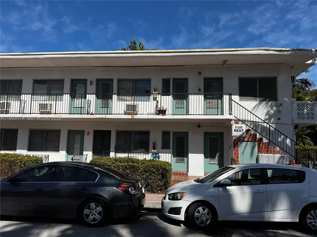 $2,400 | 800 Pennsylvania Avenue, Unit 9, Miami Beach, FL 33139